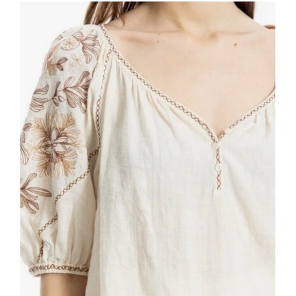 Max Studio Cream Embroidered Blouse